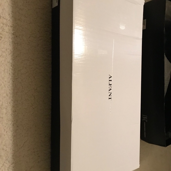 Black Alfani Boots 7.5M Brand NEW-Still in Box - Picture 7 of 7